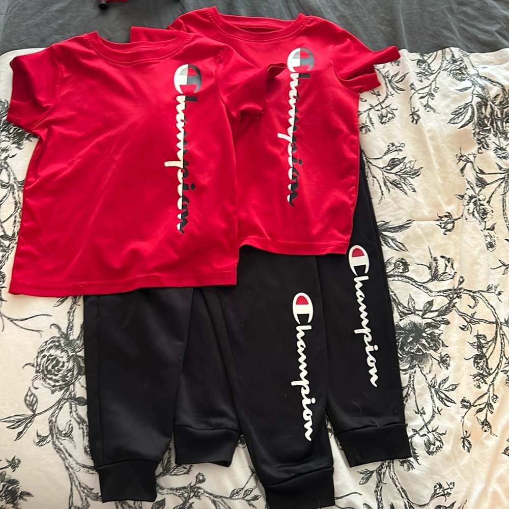 Boys 4/5 Champion outfit